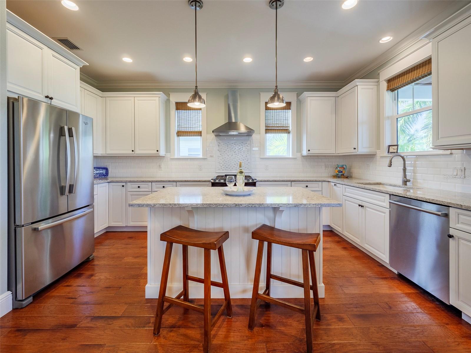 ANNA MARIA BEACH - Residential