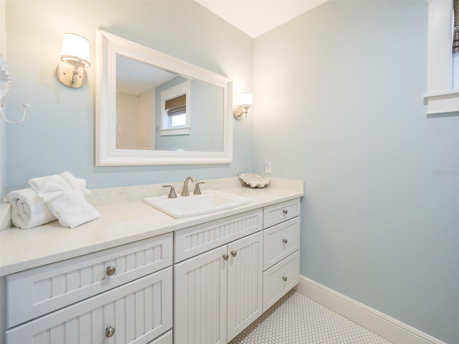 ANNA MARIA BEACH - Residential