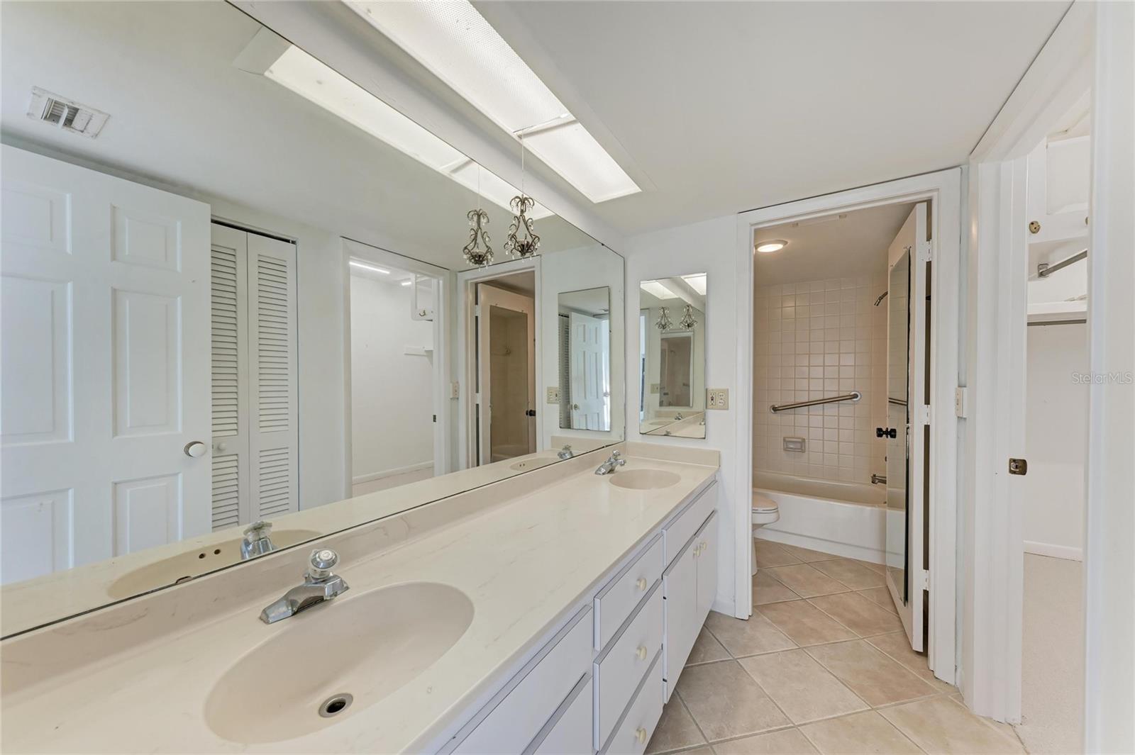 PELICAN COVE VII - Residential