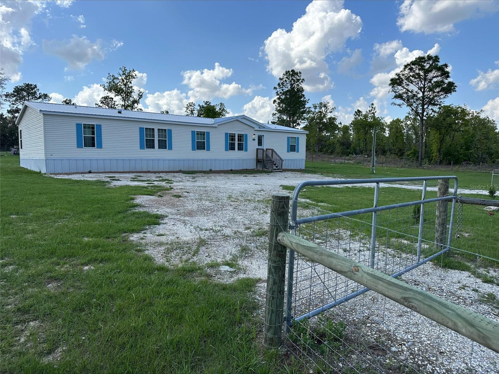 Listing image 1