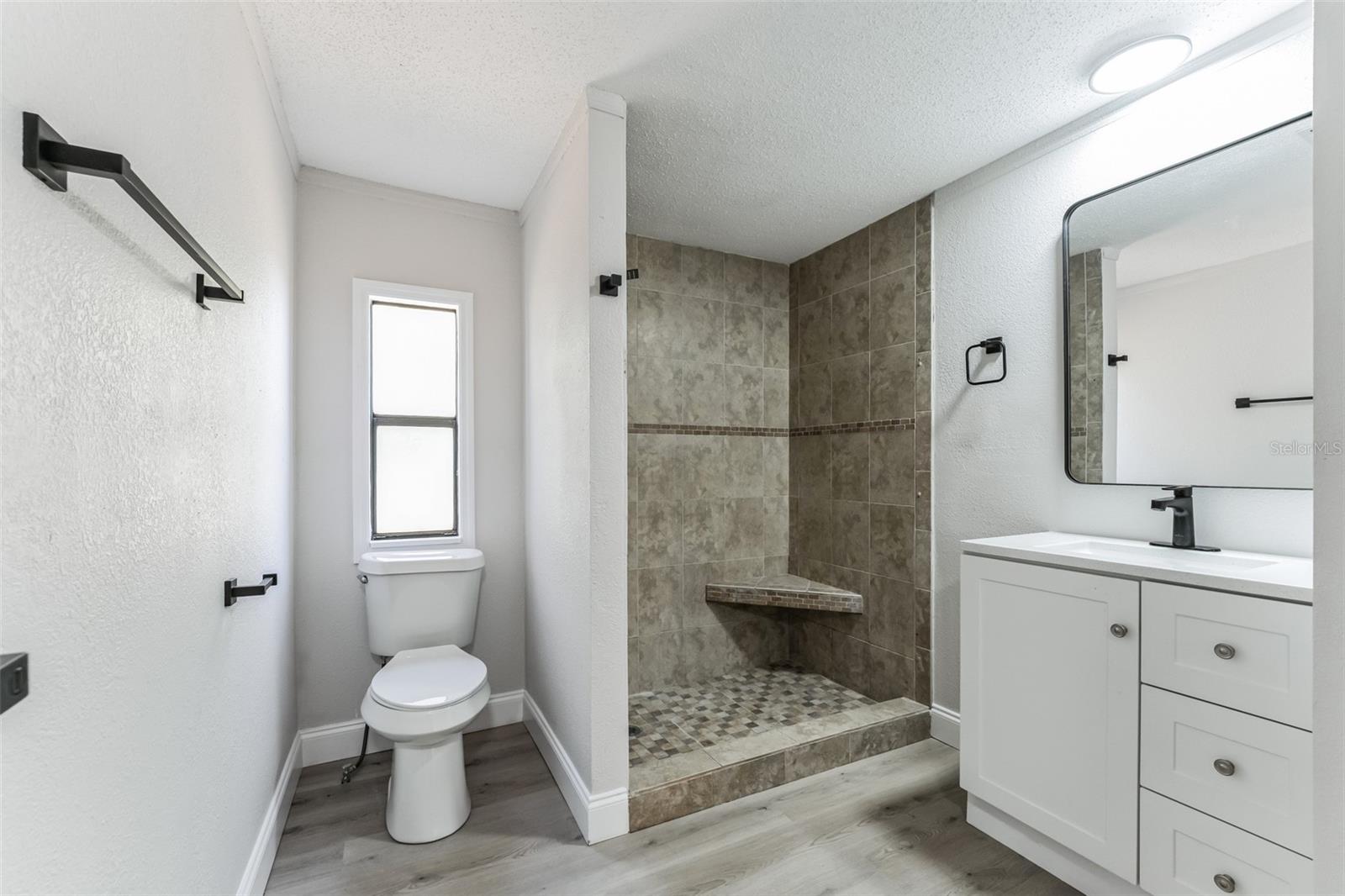 STARR LAKE DEV CO SUB - Residential