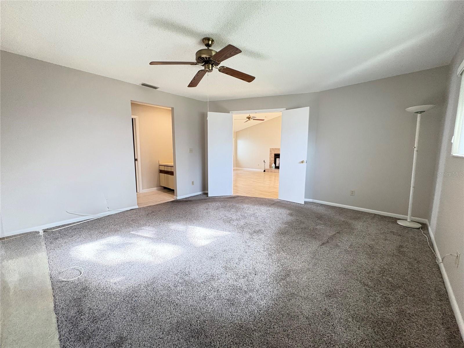 WHITNEY LAKES - Residential
