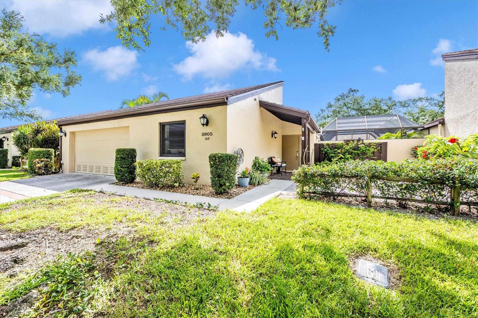 GLEN OAKS MANOR HOMES PH 2 - Residential Lease