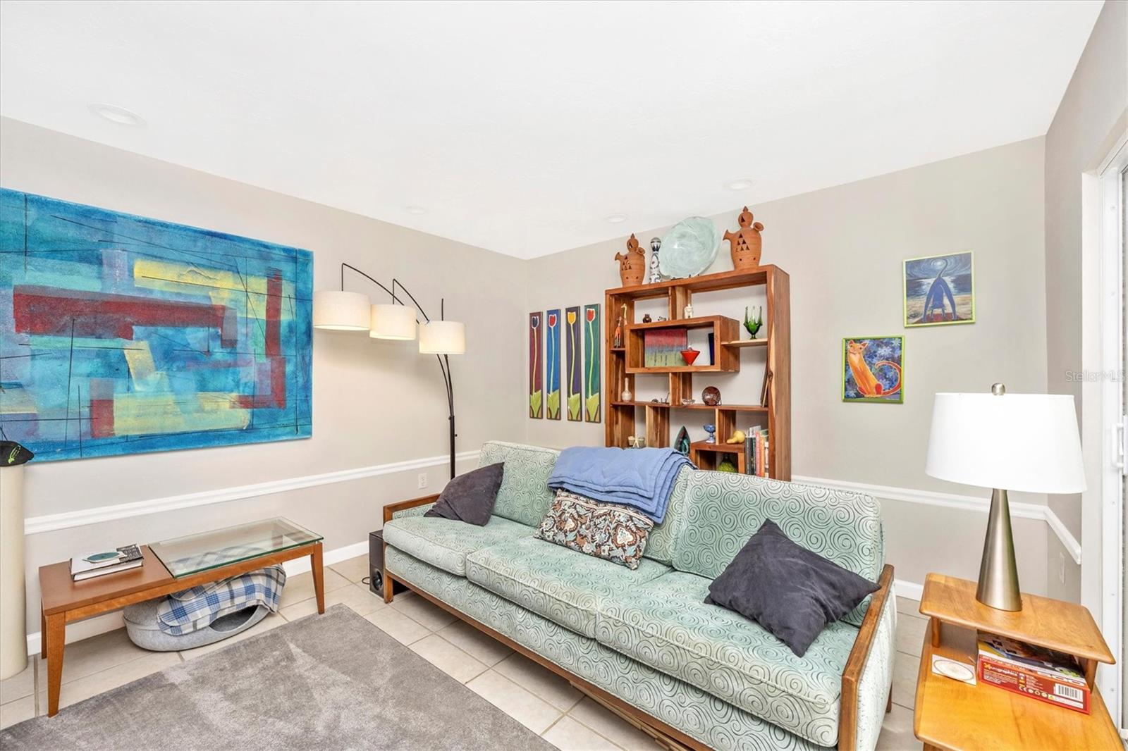 GLEN OAKS MANOR HOMES PH 2 - Residential Lease