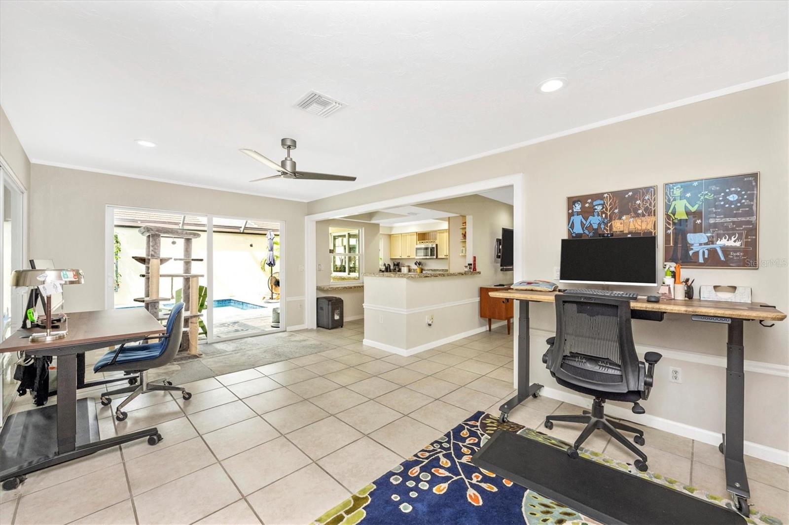GLEN OAKS MANOR HOMES PH 2 - Residential Lease