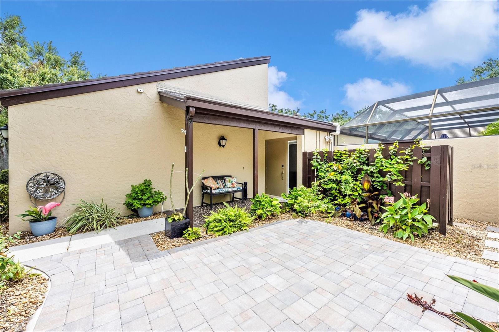 GLEN OAKS MANOR HOMES PH 2 - Residential Lease