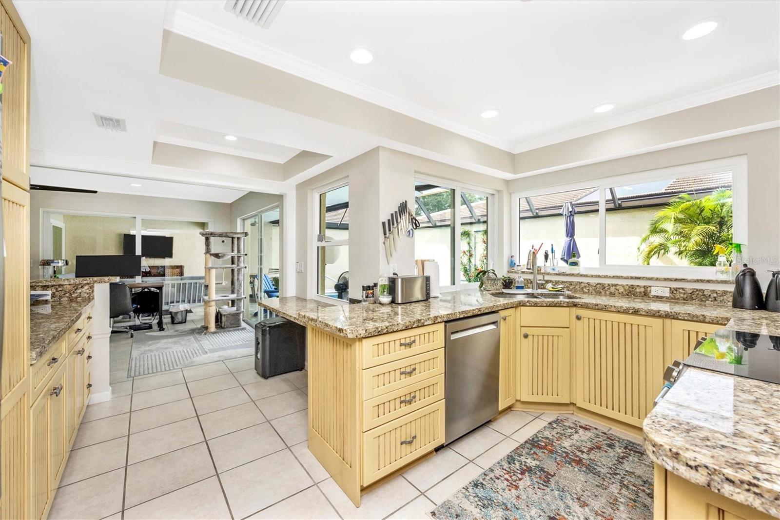 GLEN OAKS MANOR HOMES PH 2 - Residential Lease