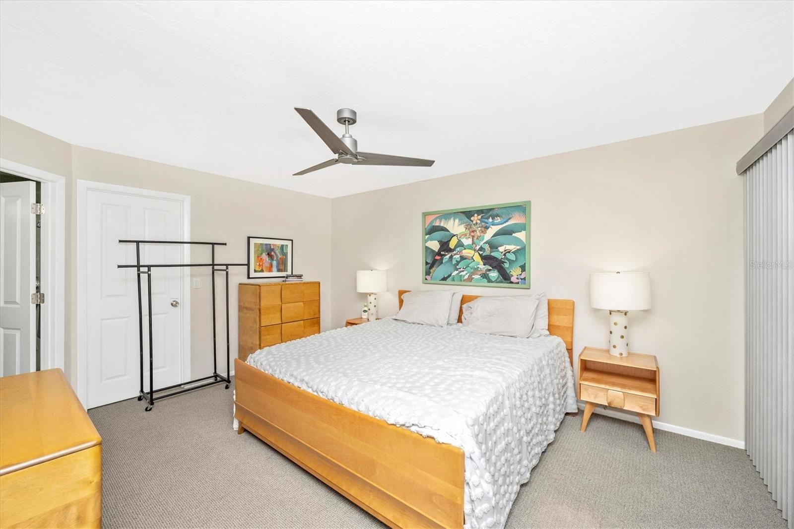 GLEN OAKS MANOR HOMES PH 2 - Residential Lease