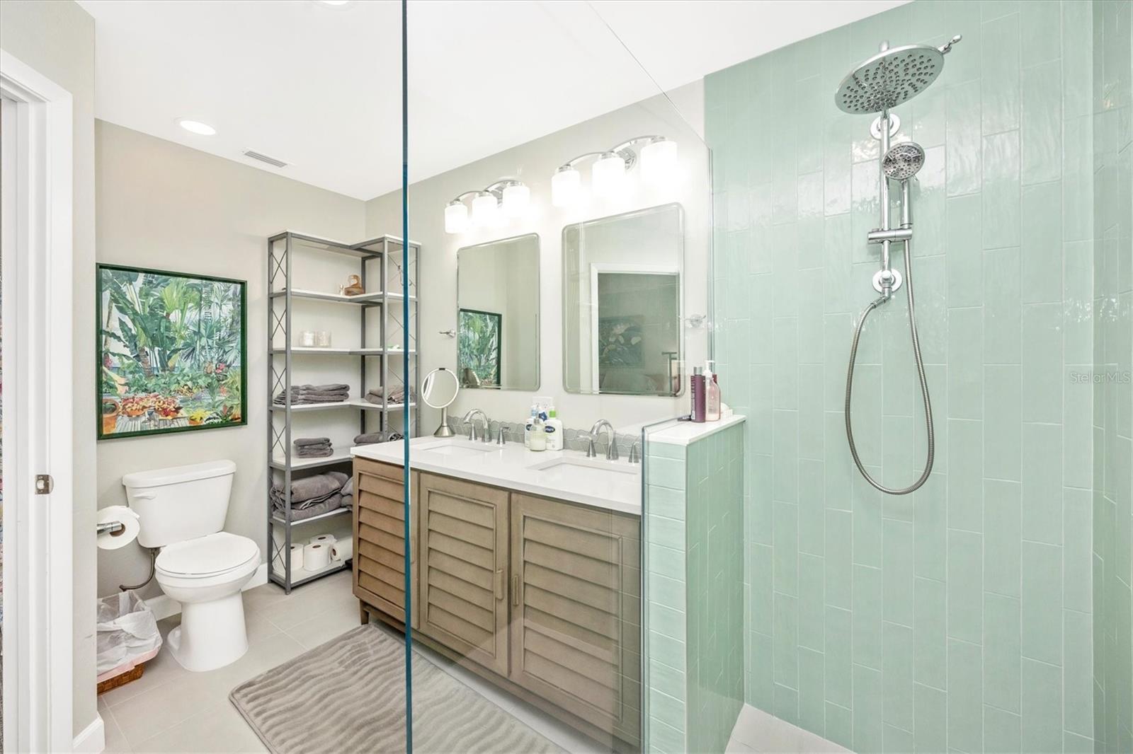 GLEN OAKS MANOR HOMES PH 2 - Residential Lease
