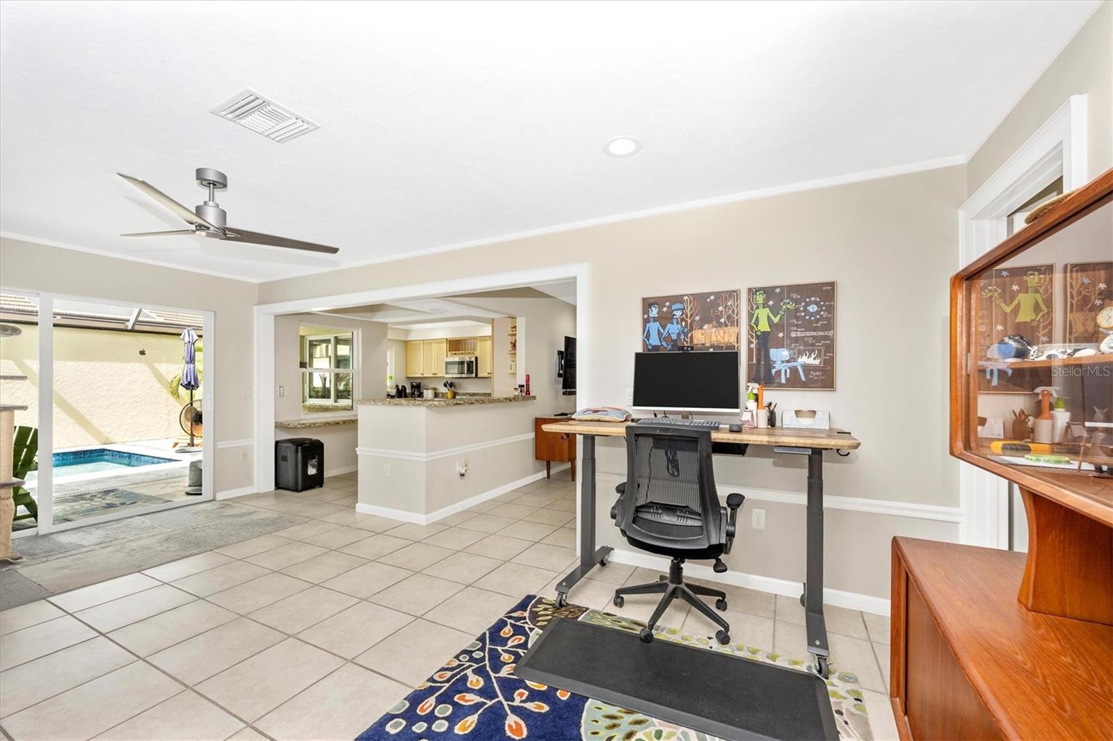 GLEN OAKS MANOR HOMES PH 2 - Residential Lease
