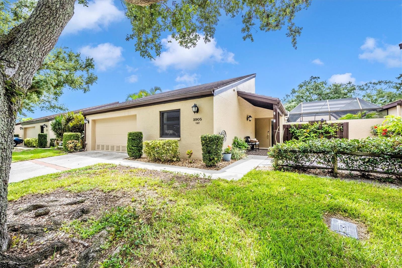 GLEN OAKS MANOR HOMES PH 2 - Residential Lease