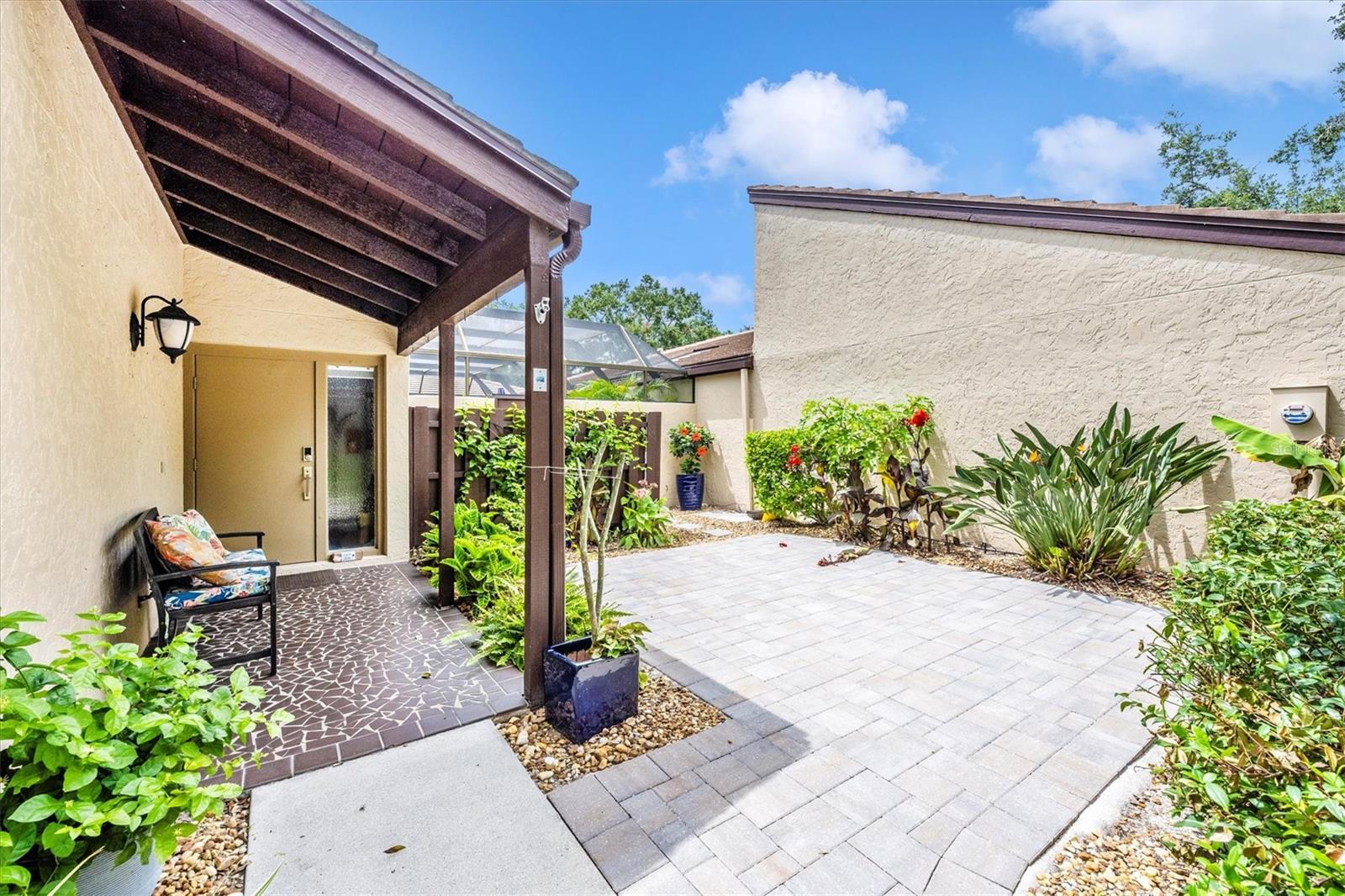 GLEN OAKS MANOR HOMES PH 2 - Residential Lease