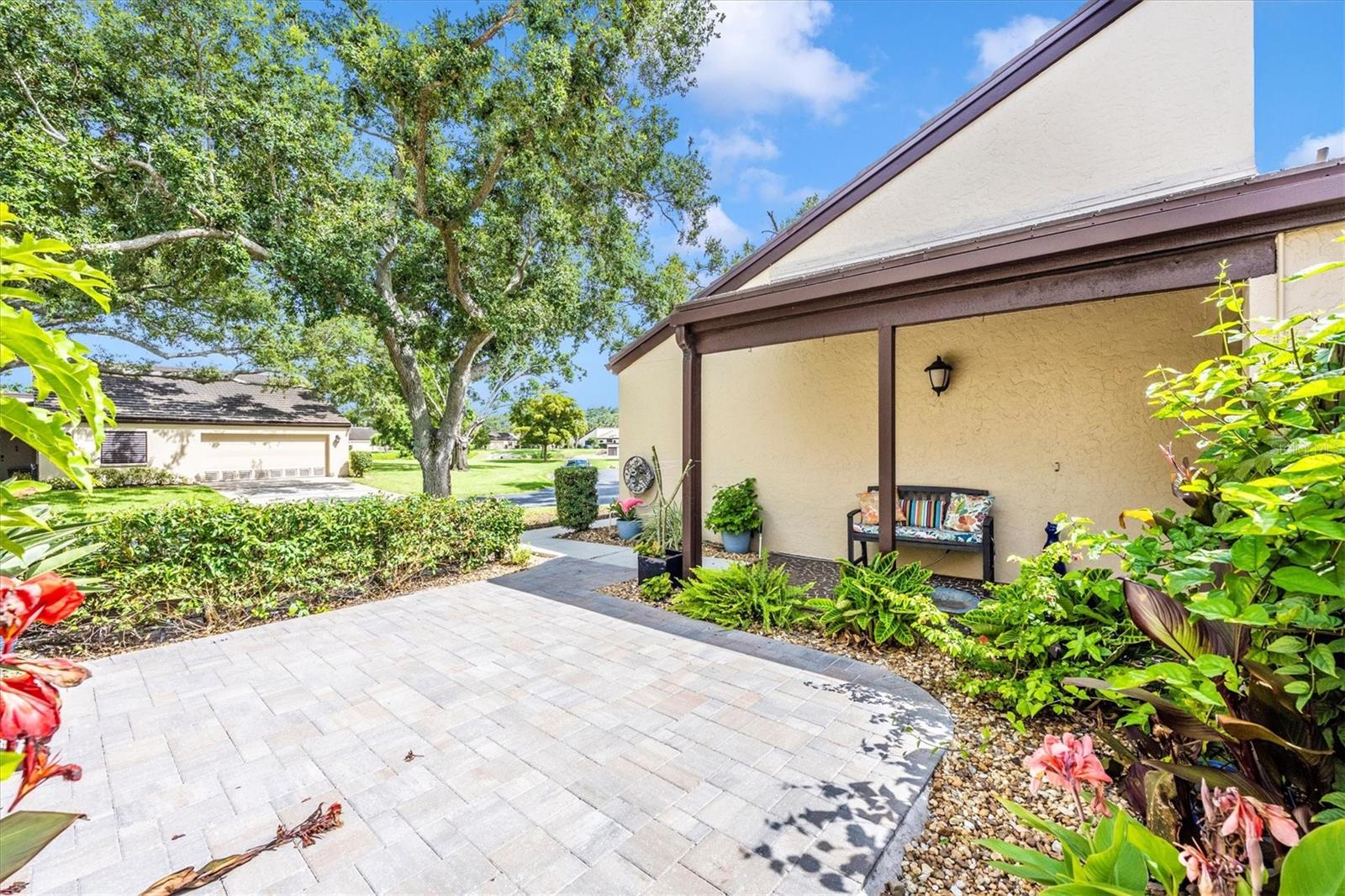 GLEN OAKS MANOR HOMES PH 2 - Residential Lease