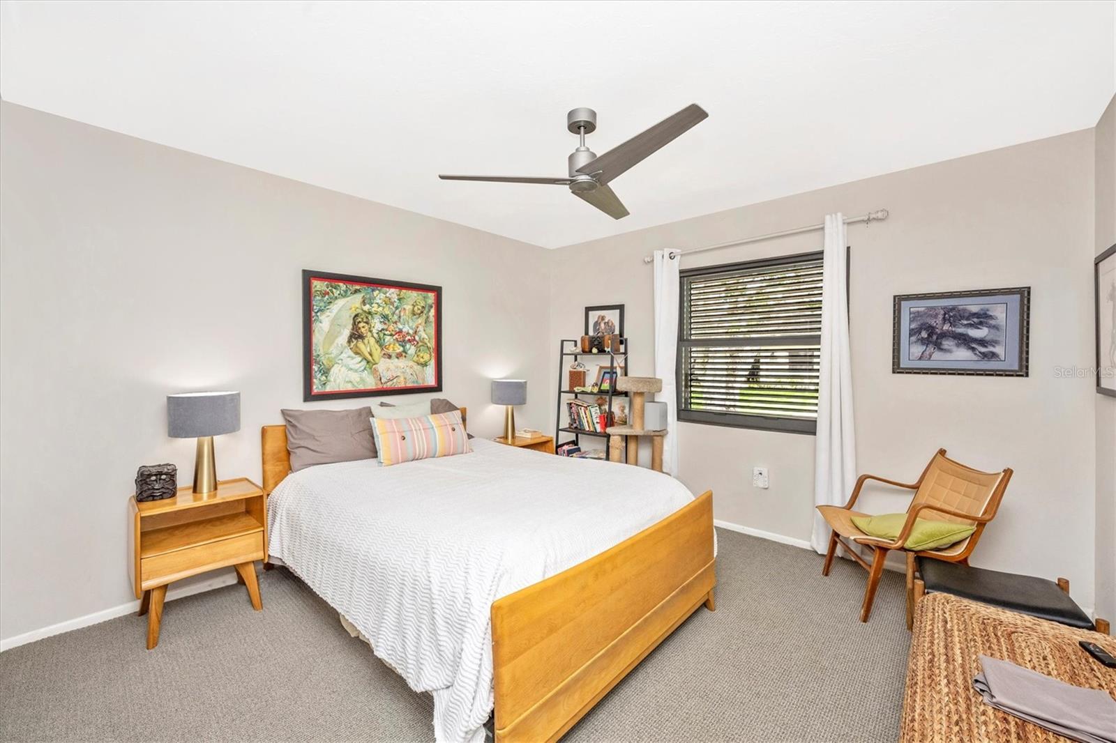 GLEN OAKS MANOR HOMES PH 2 - Residential Lease