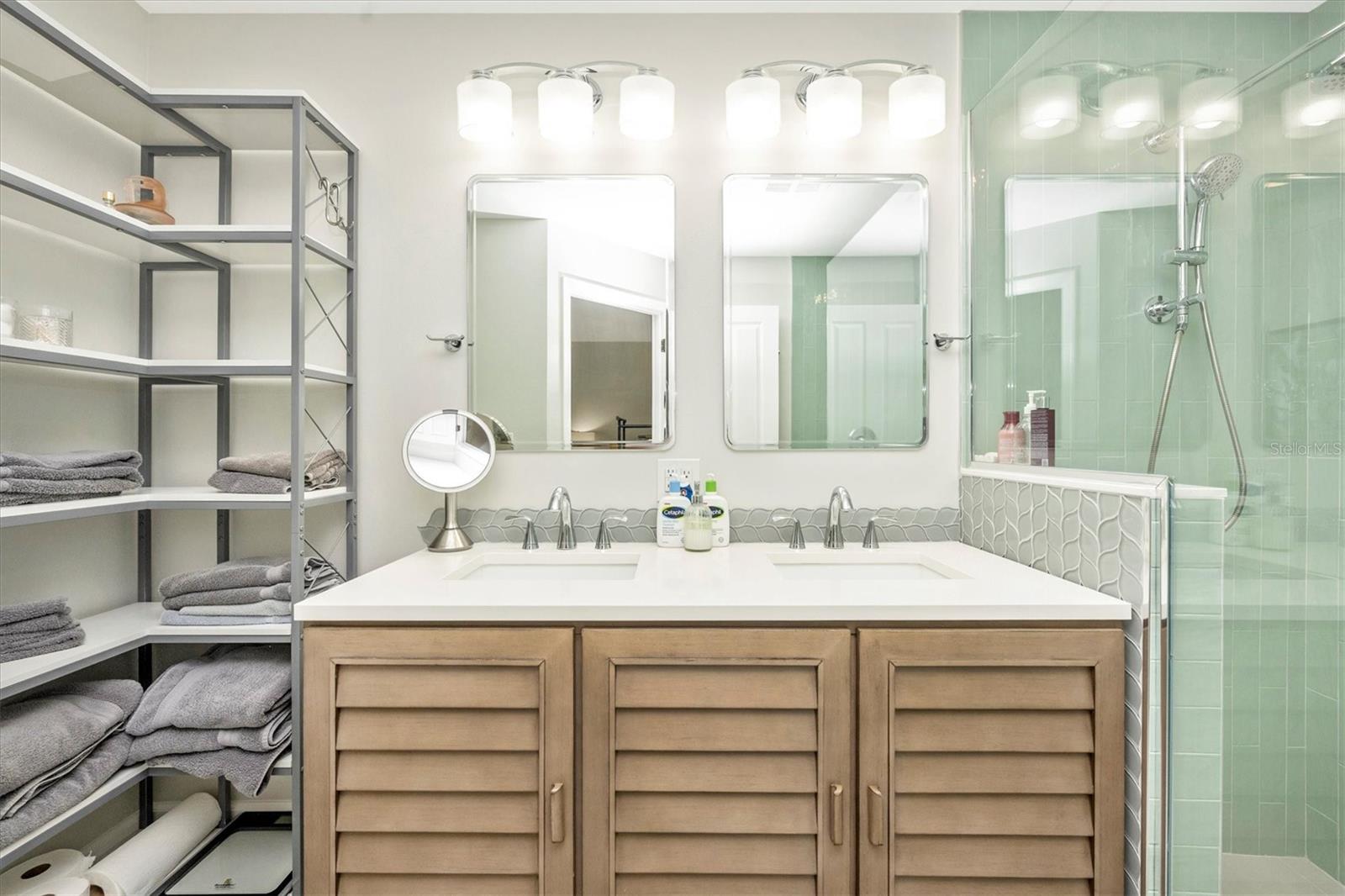 GLEN OAKS MANOR HOMES PH 2 - Residential Lease