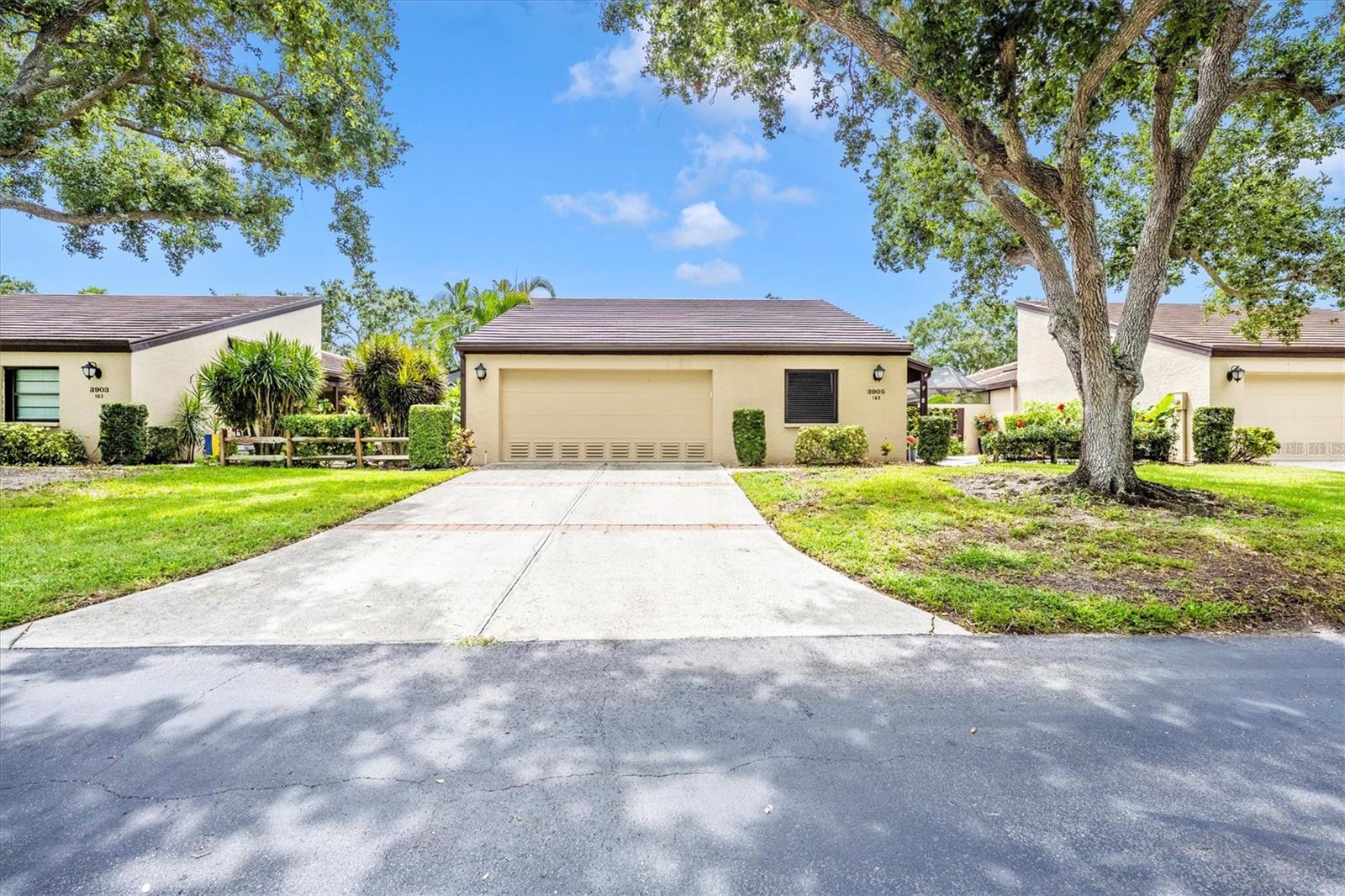 GLEN OAKS MANOR HOMES PH 2 - Residential Lease