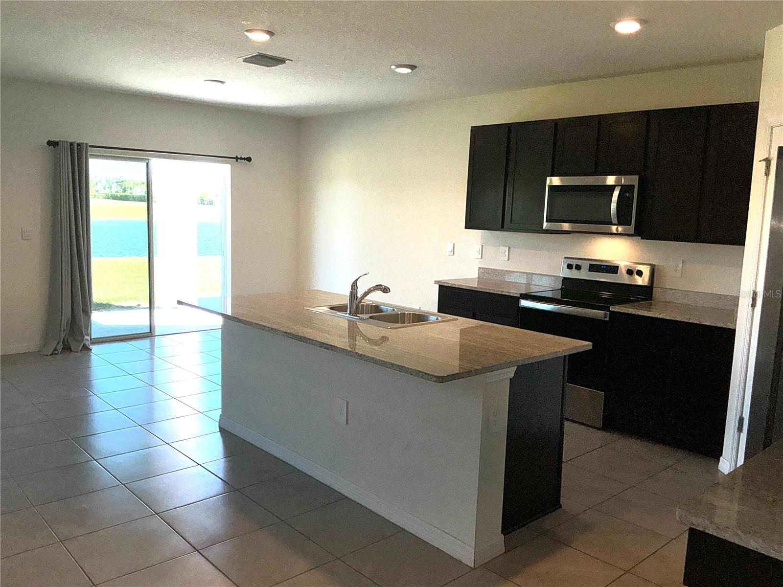 SOLERA AT LAKEWOOD RANCH - Residential Lease