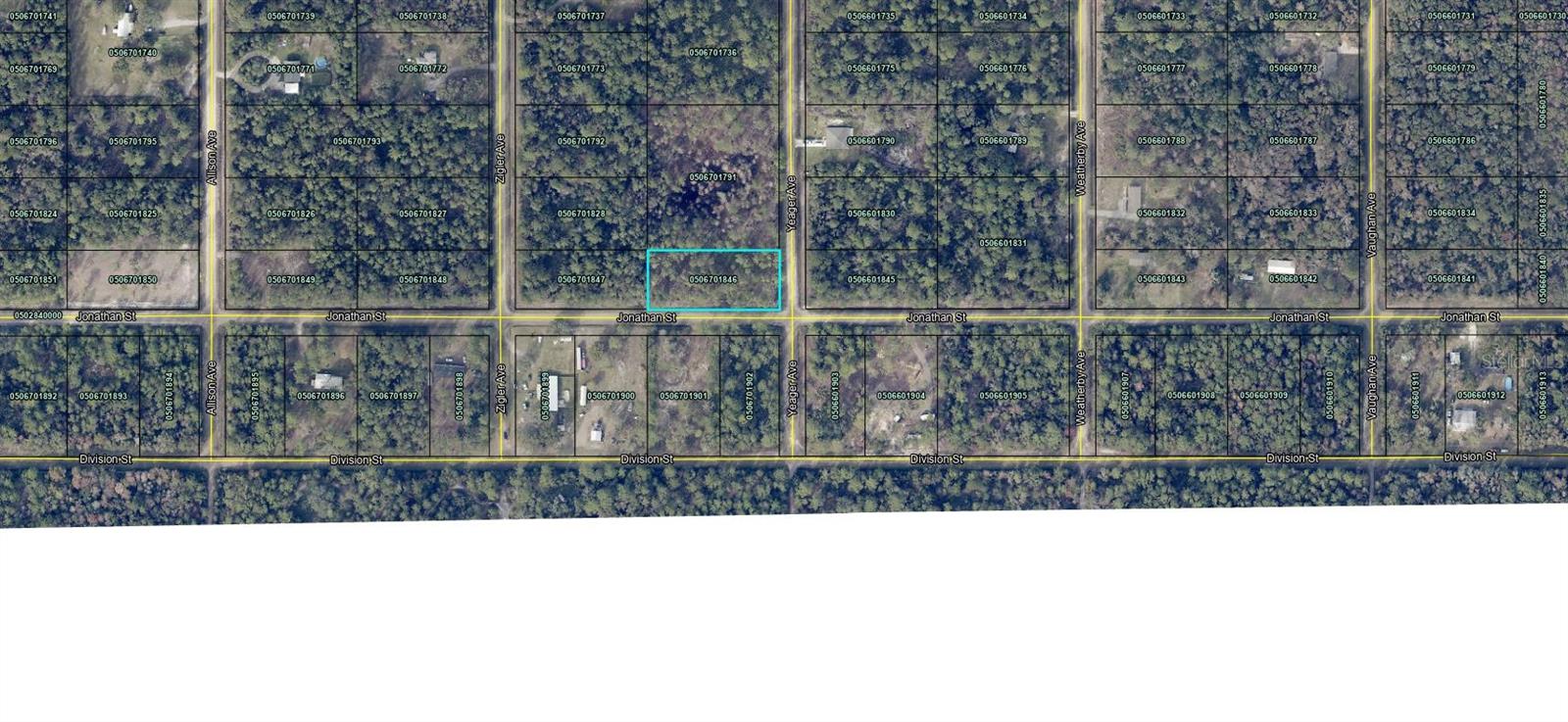 Welcome to Country Living! .93 acre wooded residential lot in Flagler Estates in highly desirable St Johns County. Perfect for your new Home! No HOA fees. No flood zone. This lot is ready (the lot is partially cleared) for your manufactured, modular, or traditional single-family home. Farm animals are allowed. This is a great opportunity to build in Flagler Estates.