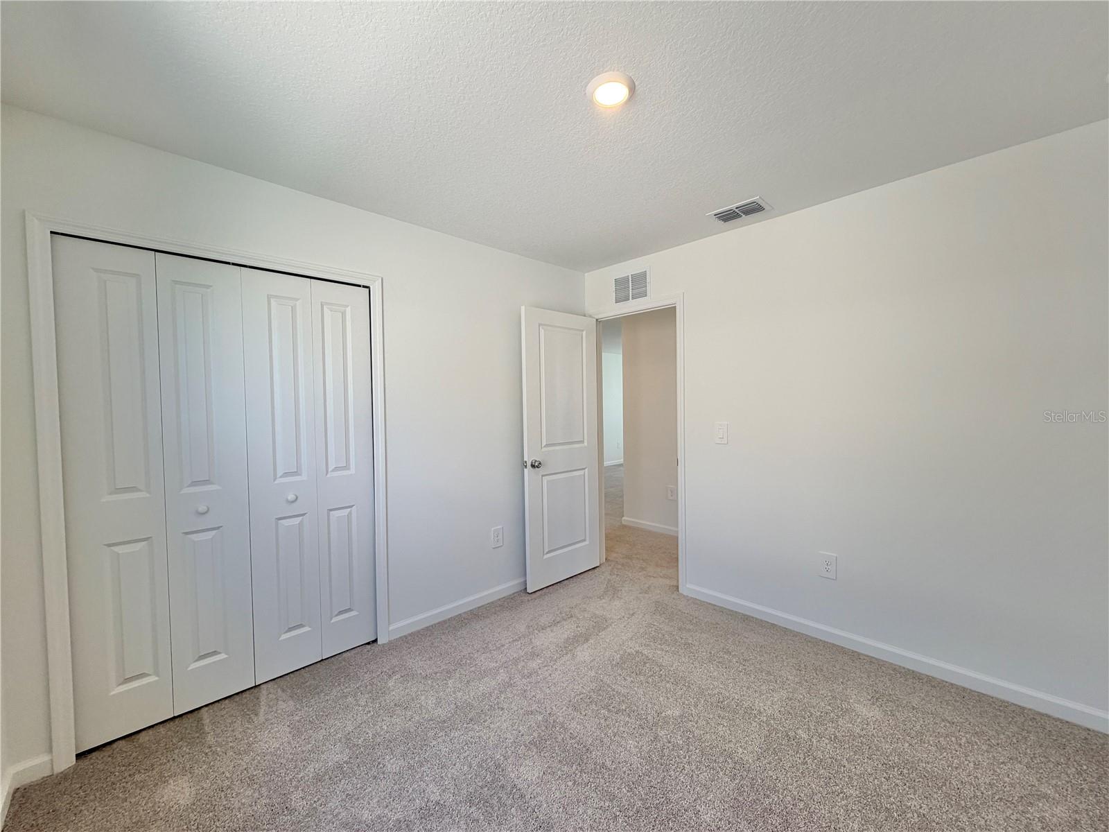 HUNT CLUB GROVES 40S - Residential Lease