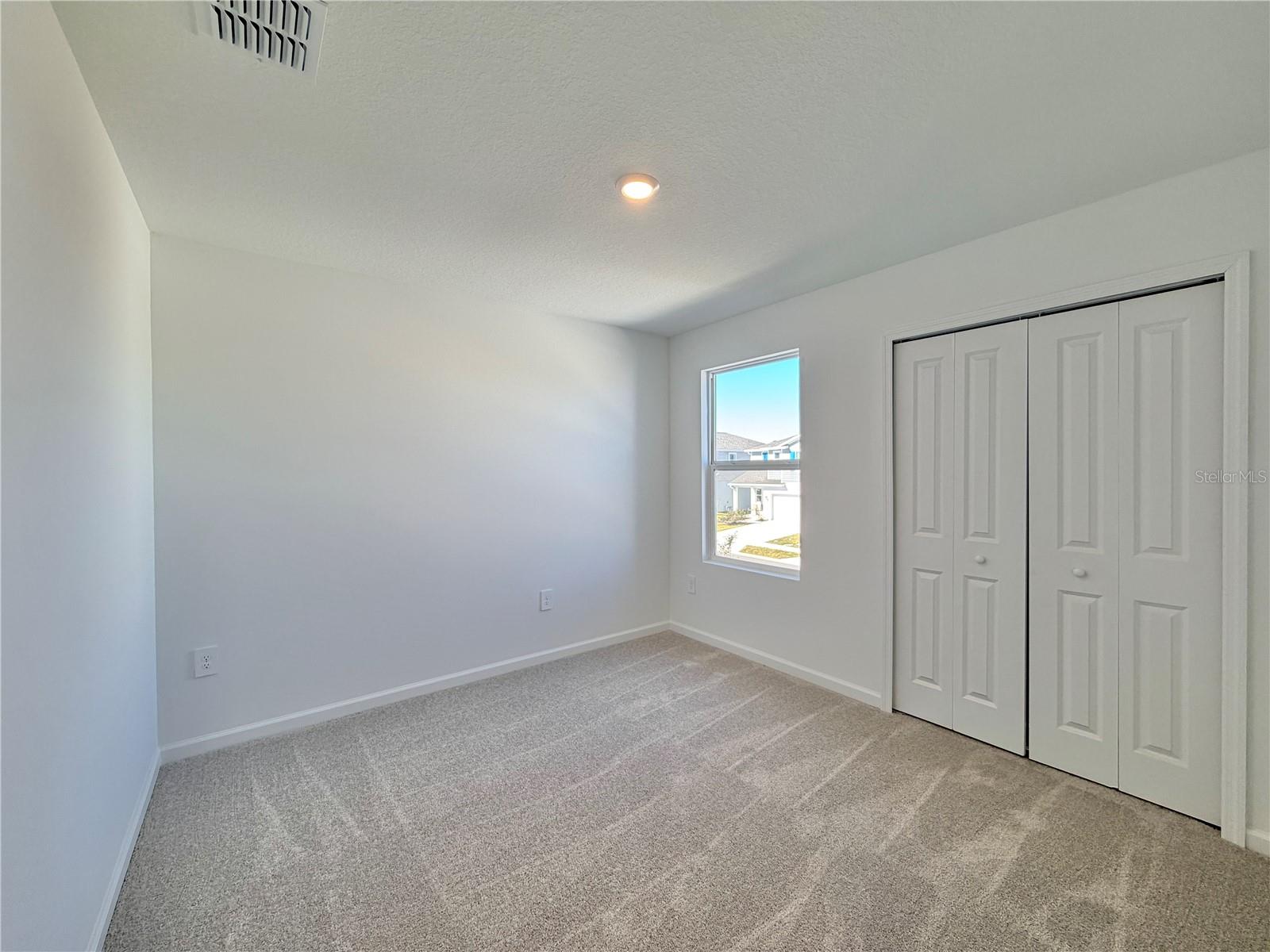 HUNT CLUB GROVES 40S - Residential Lease