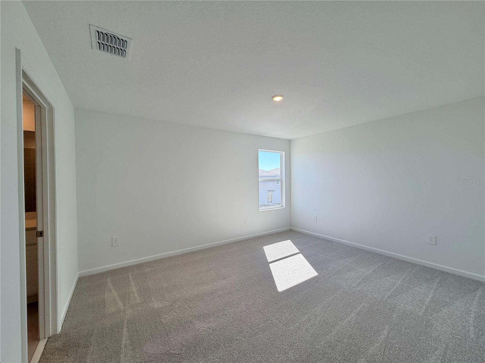 HUNT CLUB GROVES 40S - Residential Lease