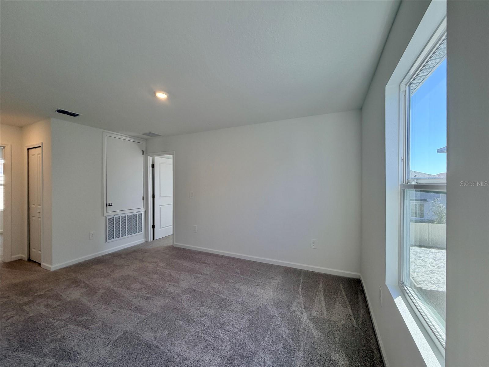 HUNT CLUB GROVES 40S - Residential Lease