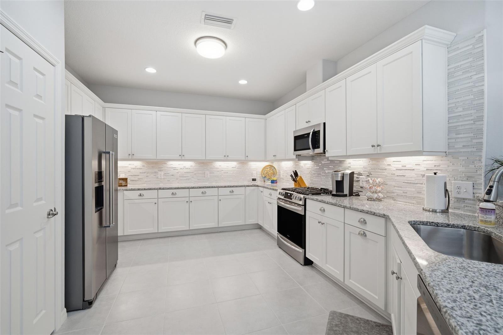 PINE CREST VILLAS - Residential