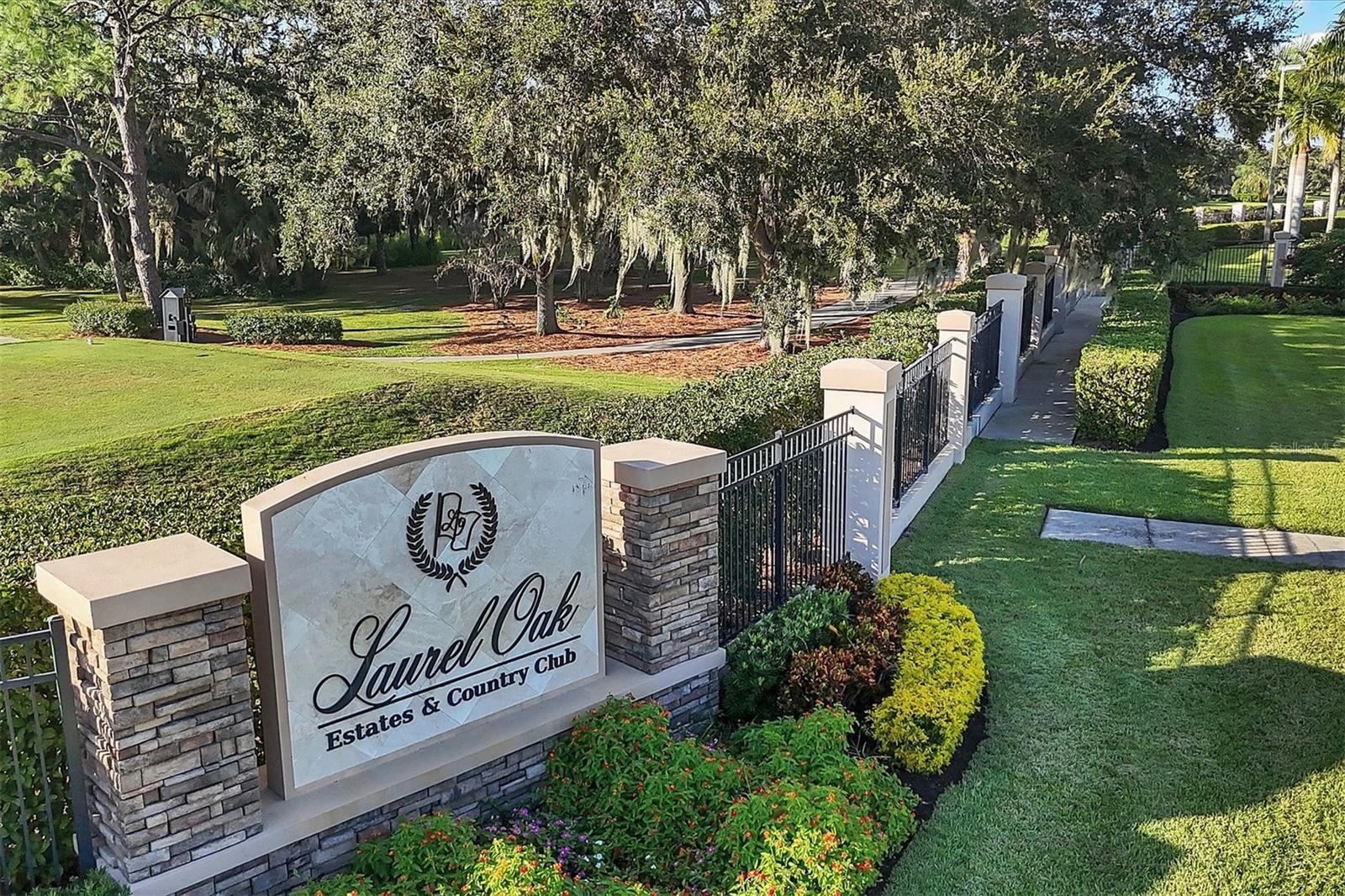 LAUREL OAK ESTATES SEC 02 - Residential