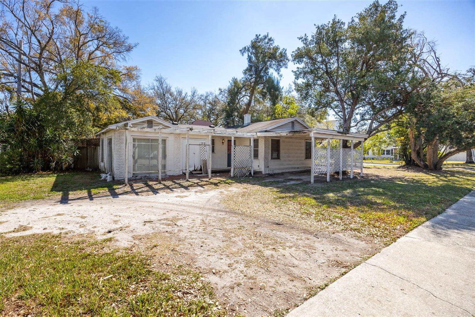 NORTH NEW SUBURB BEAUTIFUL - Residential