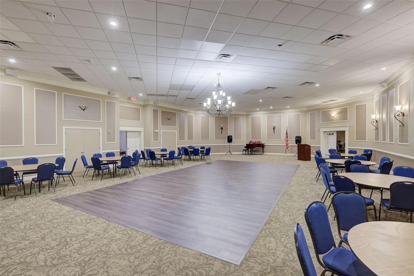 RAINTREE VILLAGE CONDO PH 01 - Residential