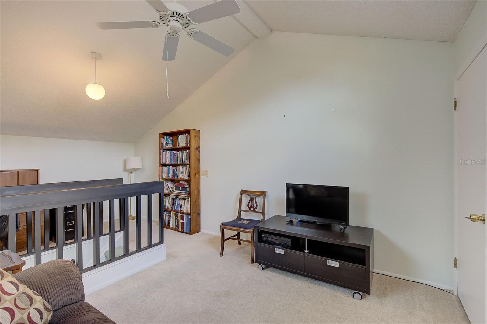 RAINTREE VILLAGE CONDO PH 01 - Residential