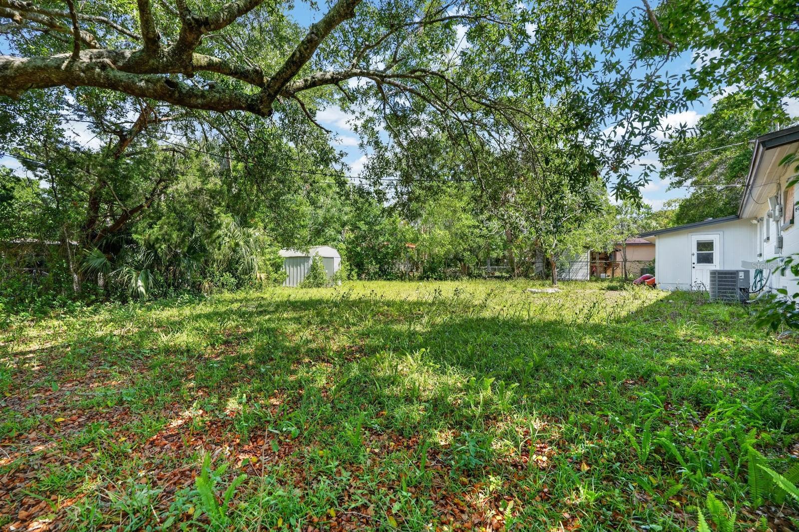 DERBYSHIRE ACRES - Residential