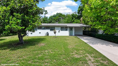 Photo of 1500 Primrose Lane, Daytona Beach, FL 32117 (MLS # FC318547)