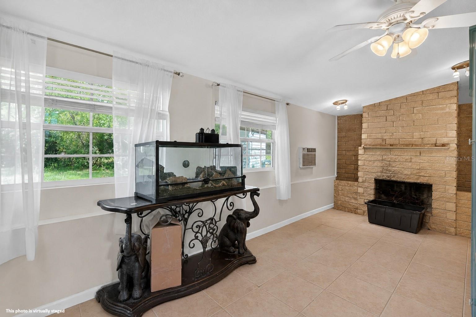 DERBYSHIRE ACRES - Residential
