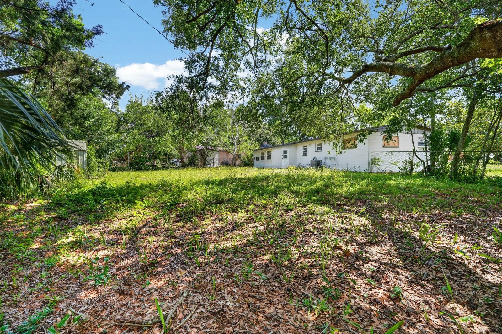 DERBYSHIRE ACRES - Residential