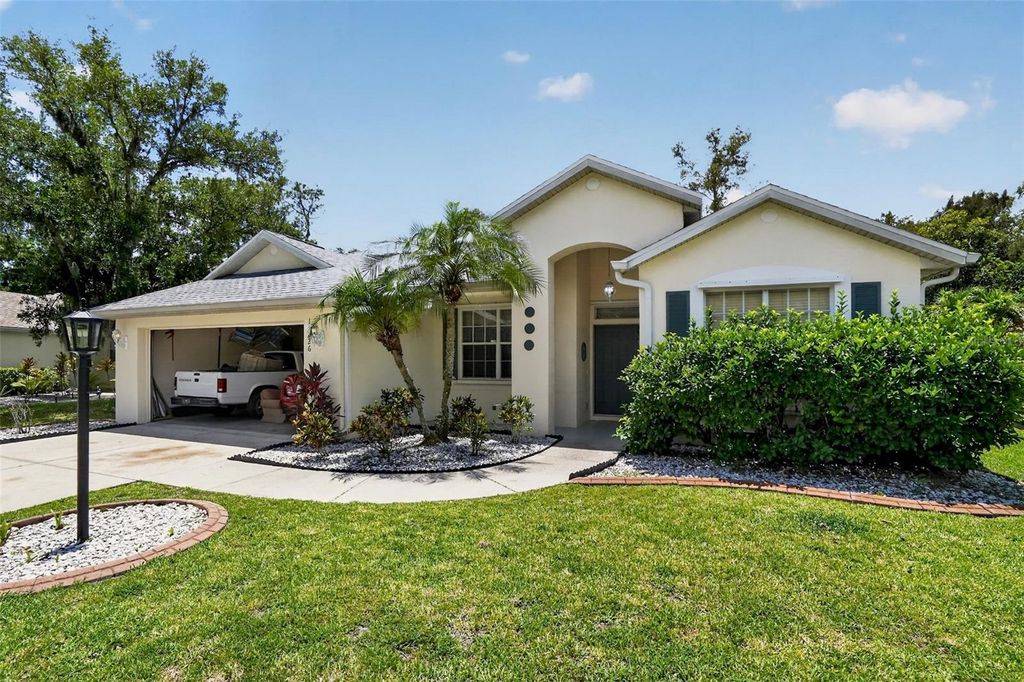 Photo of 11226 Primrose Circle, Bradenton, FL 34202 (MLS # O6412561)