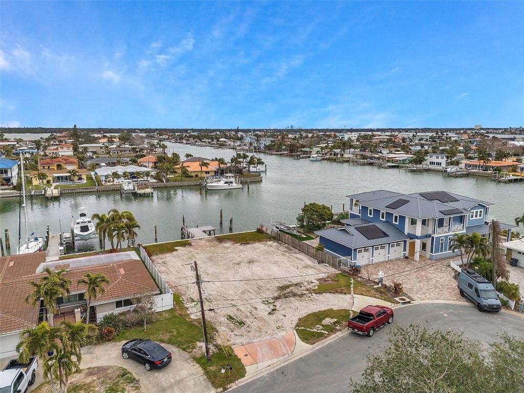 Photo of 11655 4th Street E, Treasure Island, FL 33706 (MLS # TB8435147)