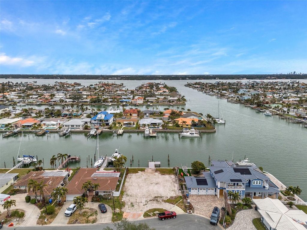 Photo of 11655 4th Street E, Treasure Island, FL 33706 (MLS # TB8435147)