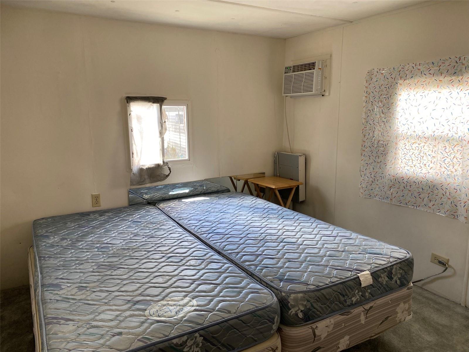 TWIN GABLES M/H PARK UNREC - Residential