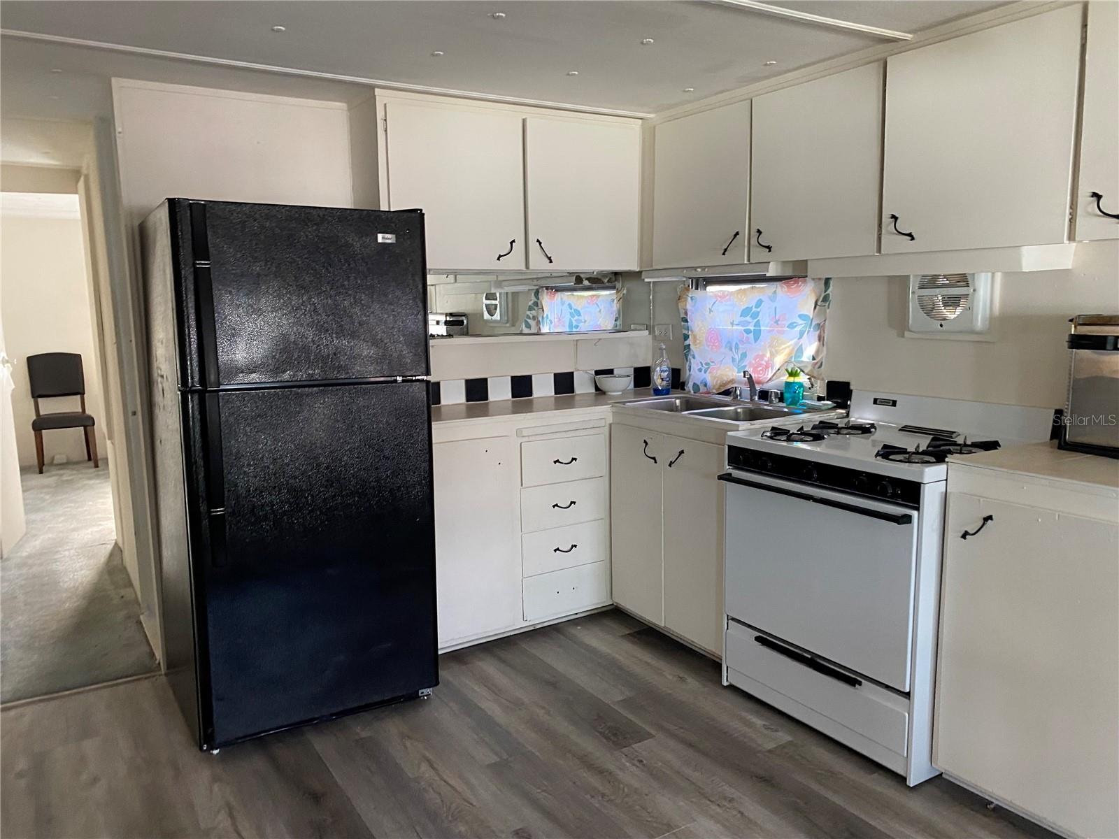 TWIN GABLES M/H PARK UNREC - Residential