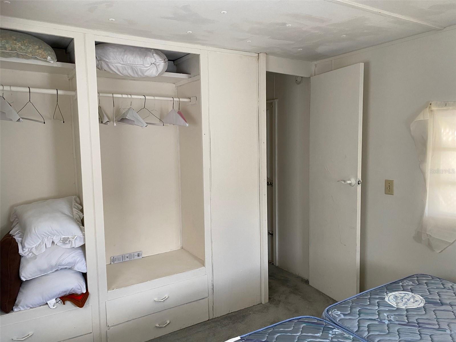 TWIN GABLES M/H PARK UNREC - Residential