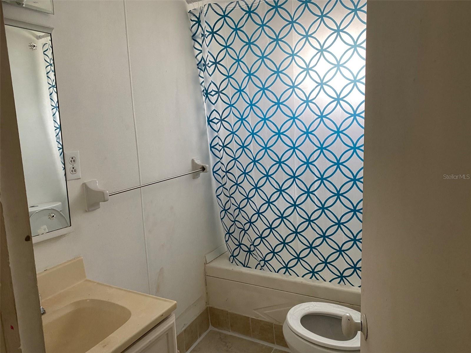 TWIN GABLES M/H PARK UNREC - Residential