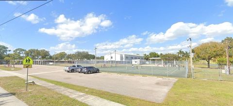 A home in FORT MYERS