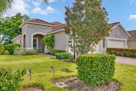 Photo of 7108 Playa Bella Drive, Bradenton, FL 34209 (MLS # A4701842)