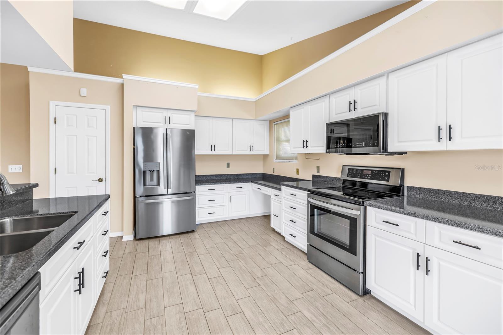 13000 FARMINGTON TRAIL