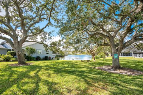 A home in LAKELAND