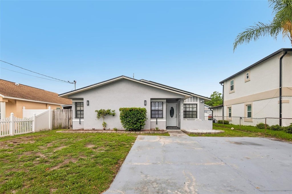 Photo of 3922 W Robson Street, Tampa, FL 33614 (MLS # TB8526185)
