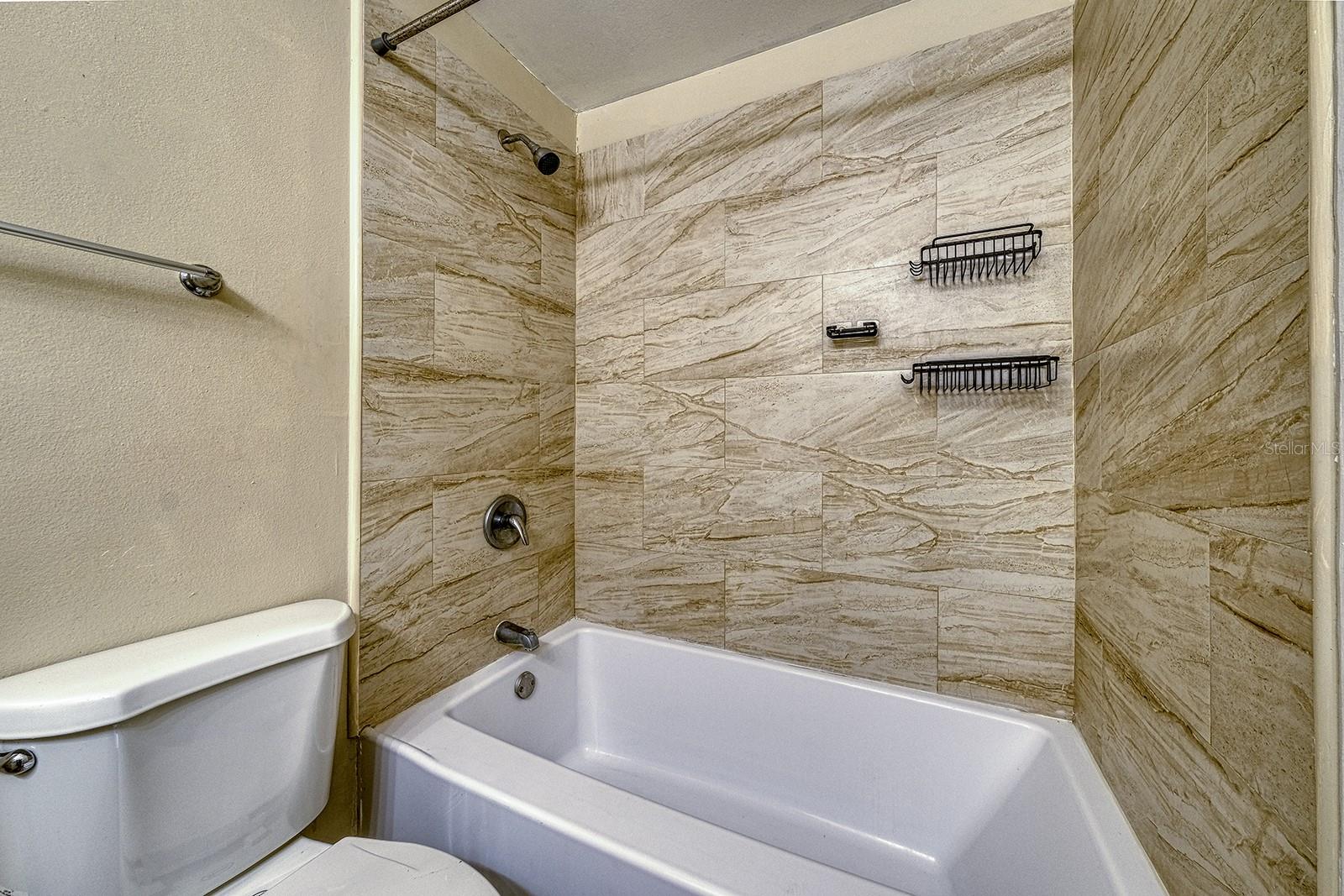 BVL UNIT 1 - Residential Lease