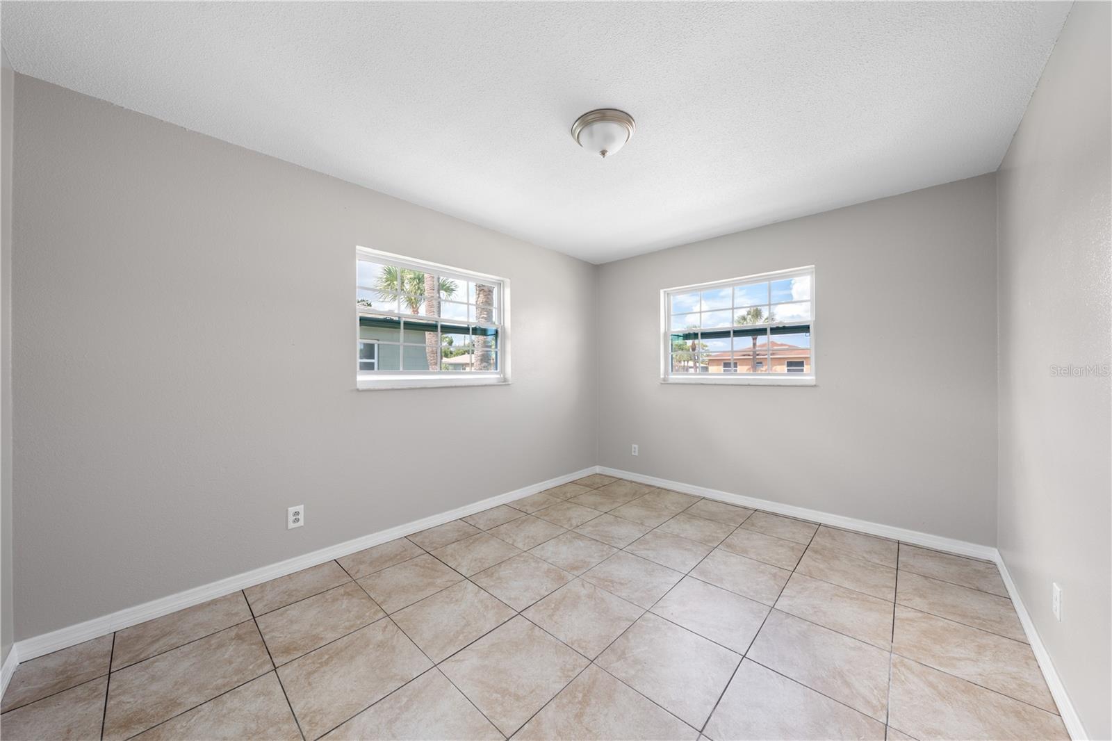 PALM GARDENS CONDO - Residential