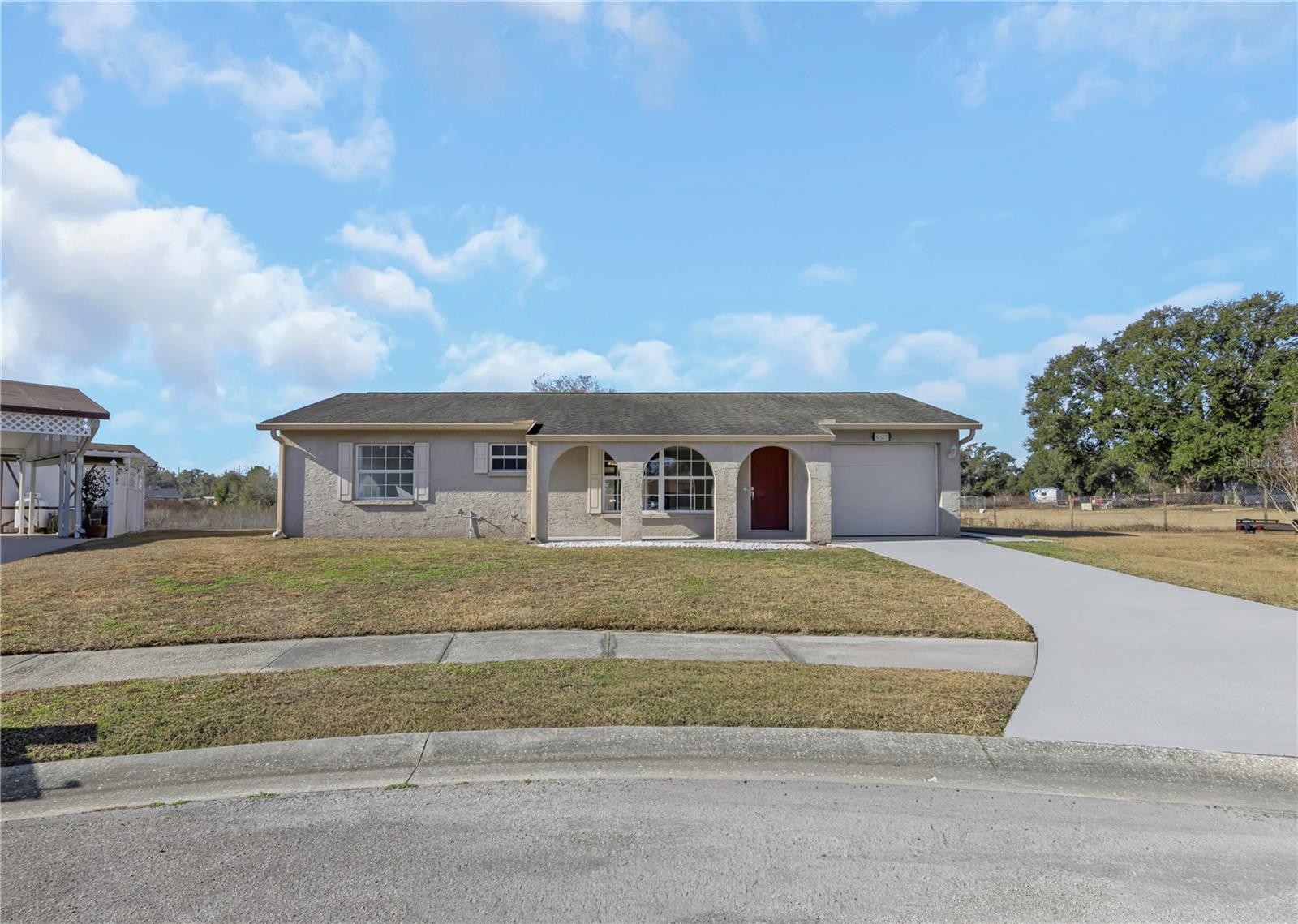 LAKE DOROTHEA GROVE - Residential